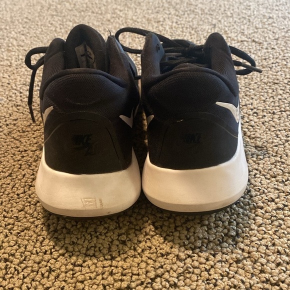 Nike Air Precision II Black Sneakers Size 7 in EUC - Picture 3 of 7